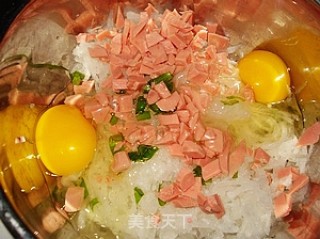 萝卜丝鸡蛋饼的做法步骤：1