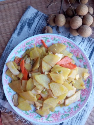 杏鲍菇炒土豆片的做法