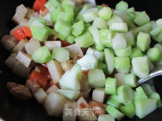 西兰花根茎炒素丁的做法步骤：17