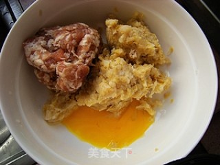 详细步骤——东北酸菜馅饺子的做法步骤：5
