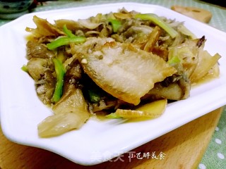 蘑菇炒肉的做法