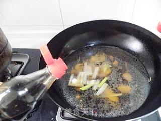 红烧鲤鱼的做法步骤：7