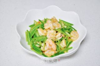 芹菜炒虾仁的做法