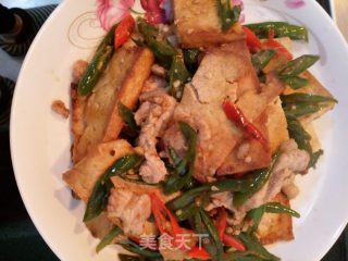 湖南菜老油豆腐炒肉的做法