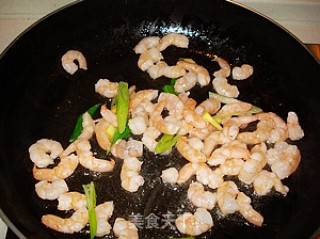 西兰花炒虾仁的做法步骤：3