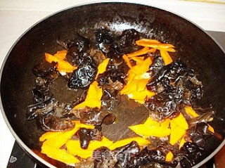 西兰花炒虾仁的做法步骤：4