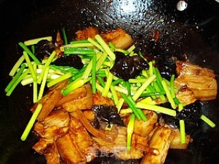 回锅肉的做法步骤：11