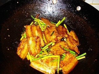 回锅肉的做法步骤：12
