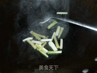 荸荠鸡翅的做法步骤：6