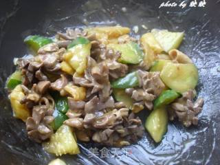 菠萝鸡胗的做法步骤：12