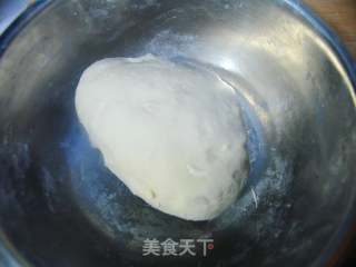 酥脆的手撕饼（千层饼）的做法步骤：1