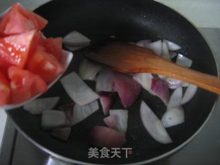 洋葱番茄汤的做法步骤：3