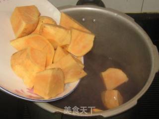 红豆地瓜汤的做法步骤：3