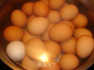 甘香卤鸡蛋的做法步骤：2
