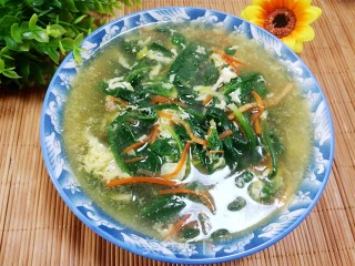 三色菠菜汤的做法