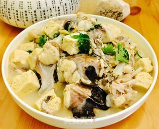 安康鱼炖冻豆腐的做法