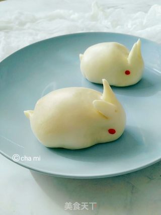 小白兔豆沙包的做法