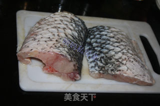 馋嘴儿酥鱼的做法步骤：1