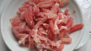 葫芦炒肉丝的做法步骤：1
