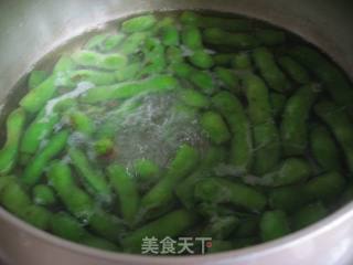 盐水毛豆的做法步骤：3