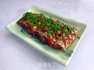 酸辣柠檬带鱼的做法