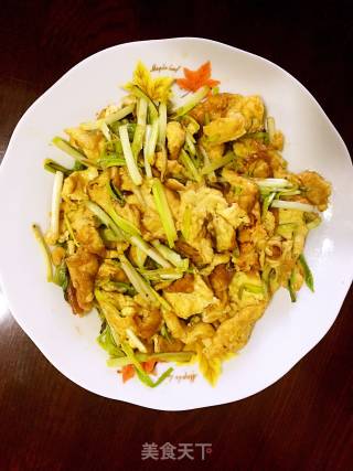 蒜苗炒鸡蛋的做法