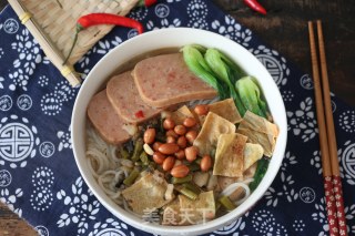 午餐肉版螺蛳粉的做法