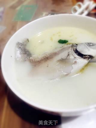 奶香鲫鱼汤的做法