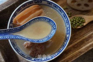 莲藕绿豆猪骨汤的做法