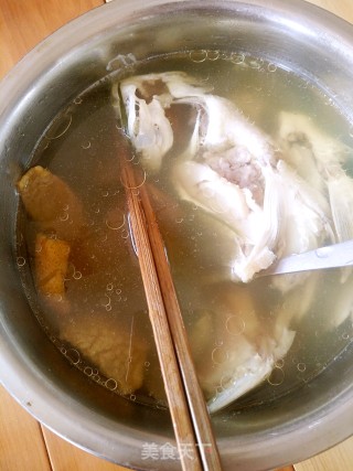 陈皮鲫鱼汤的做法