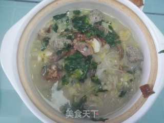 冬季养生白菜丸子萝卜砂锅的做法