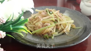 肉末芹菜炒粉的做法