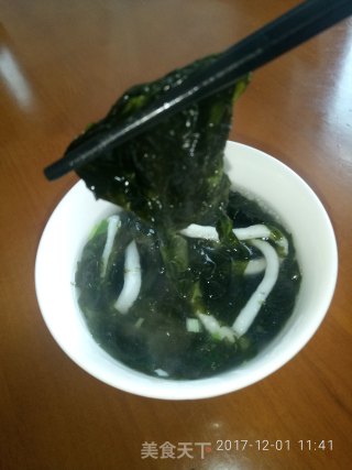 甲子鱼面煮甲东紫菜汤的做法