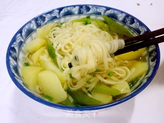 家常土豆面的做法