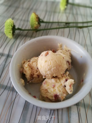 蔓越莓核桃冰淇淋的做法