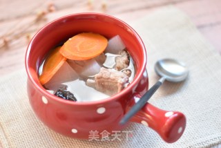 砂锅煲排骨萝卜汤的做法