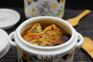 虫草花鸡腿炖汤的做法