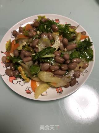 呛拌花生米的做法