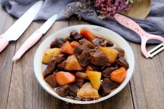 胡萝卜土豆炖牛肉的做法