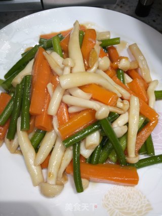 素炒海鲜菇的做法