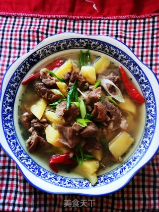 牛肉炖土豆的做法