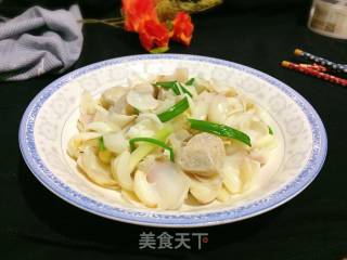 百合炒鱼丸的做法