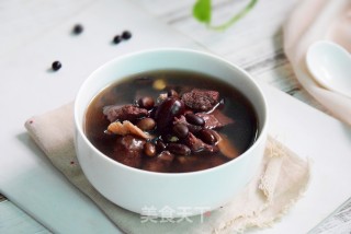 黑豆黄芪牛肉汤的做法