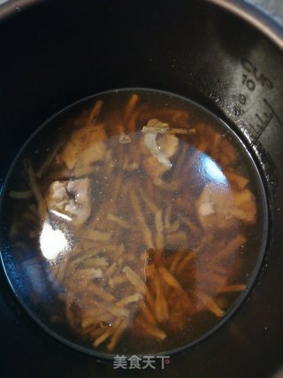豆角干炖龙骨汤的做法