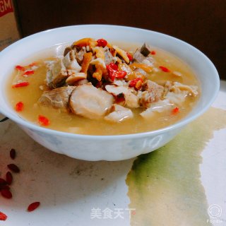 当归生姜炖羊排的做法