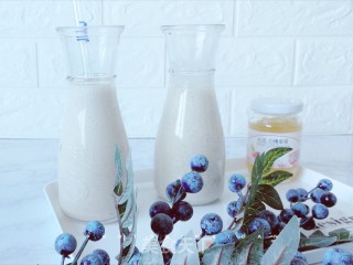 苹果香蕉白桃酱奶昔