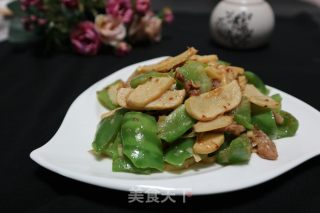 冬笋青椒炒肉片的做法