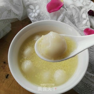 小米粥煮小汤圆