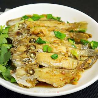 豆酱半煎煮剥皮鱼的做法