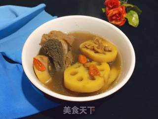 虫草花莲藕汤的做法